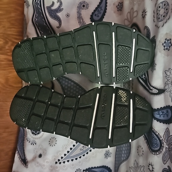 ADIDAS - Picture 6 of 10